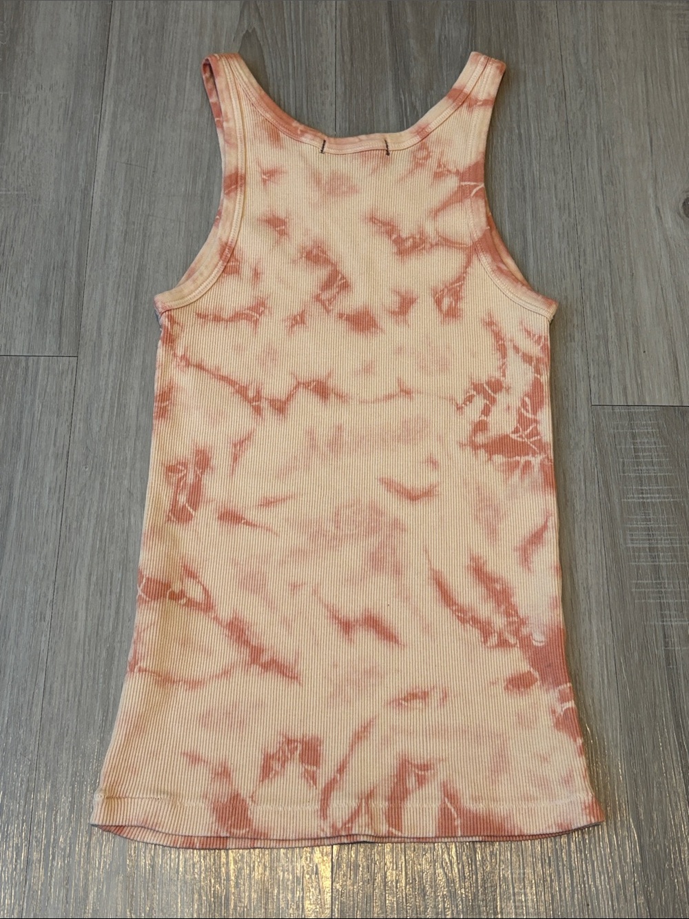 AMO Ribbed Tank - Picture 9 of 16